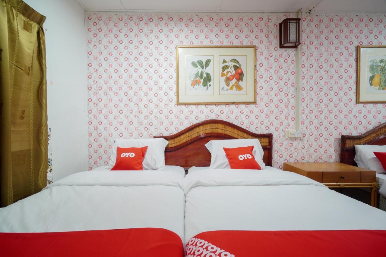 Oyo 89646 Panvill Resort Kampong Pasir Bogak Bagian luar foto